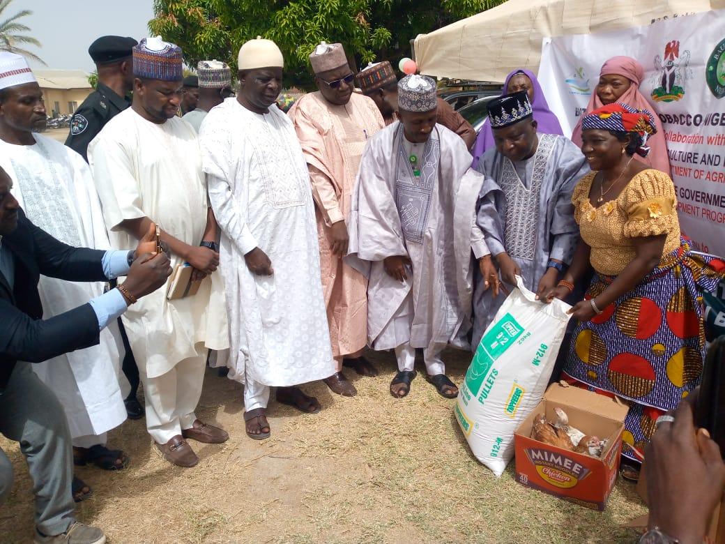 batn-foundation-empower-300-women-in-bauchi-distributes-6000-birds-bags-of-feed-essential-vitamins.jpg