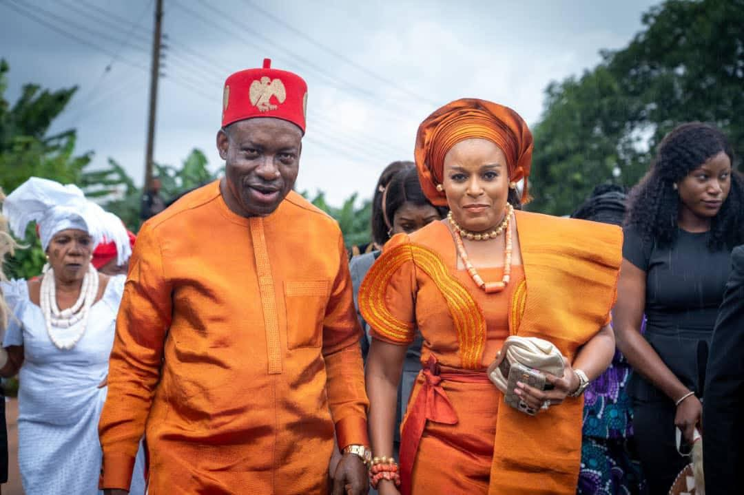 governor-wife-celebrate-32nd-wedding-anniversary-with-community-mass.jpg