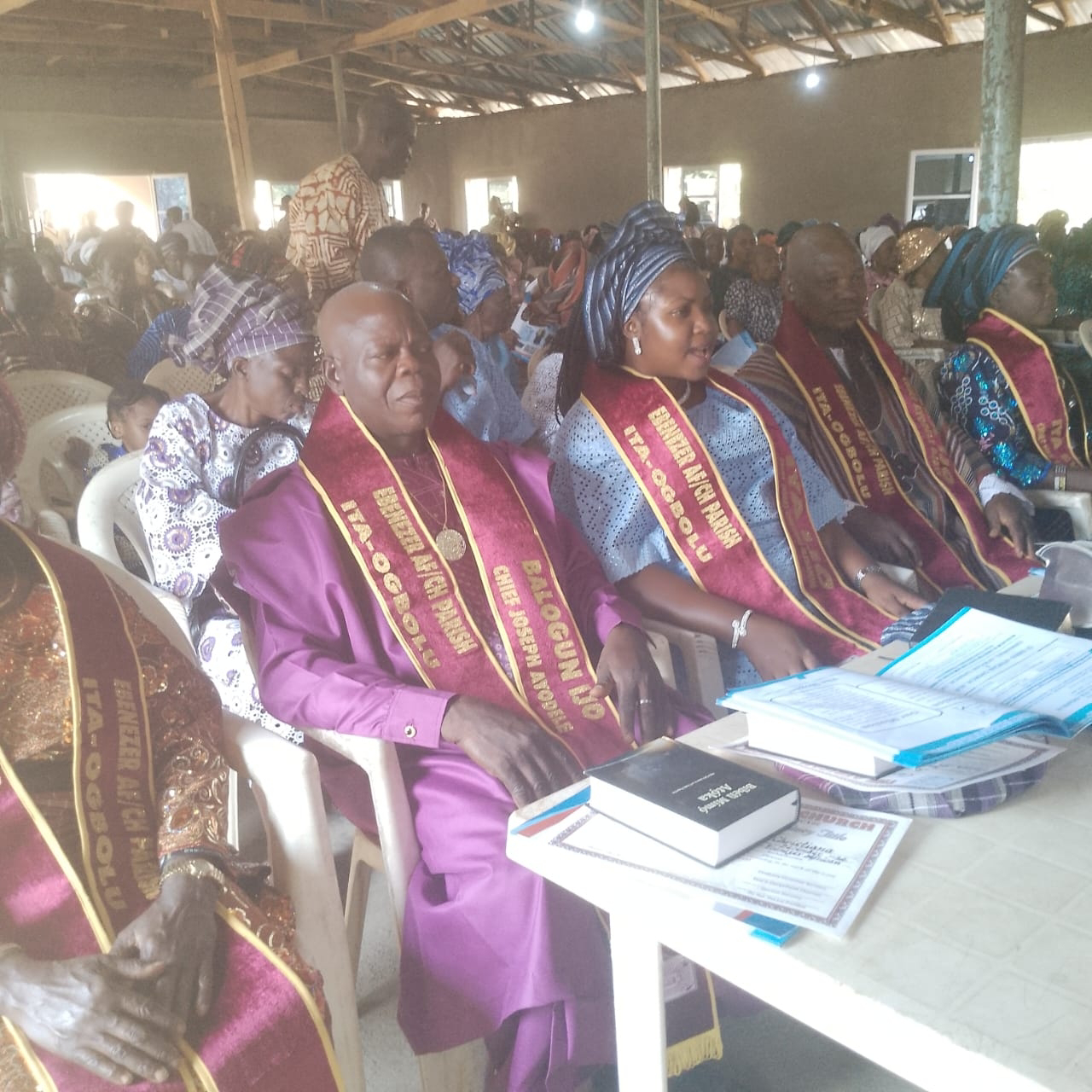 itaogbolu-ebenezer-african-church-installs-chiefs-confers-honorary-titles-on-bigwigs.jpg