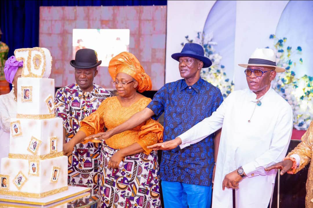 jonathan-diri-diete-spiff-military-chiefs-others-celebrate-olubolade-at-70.jpg