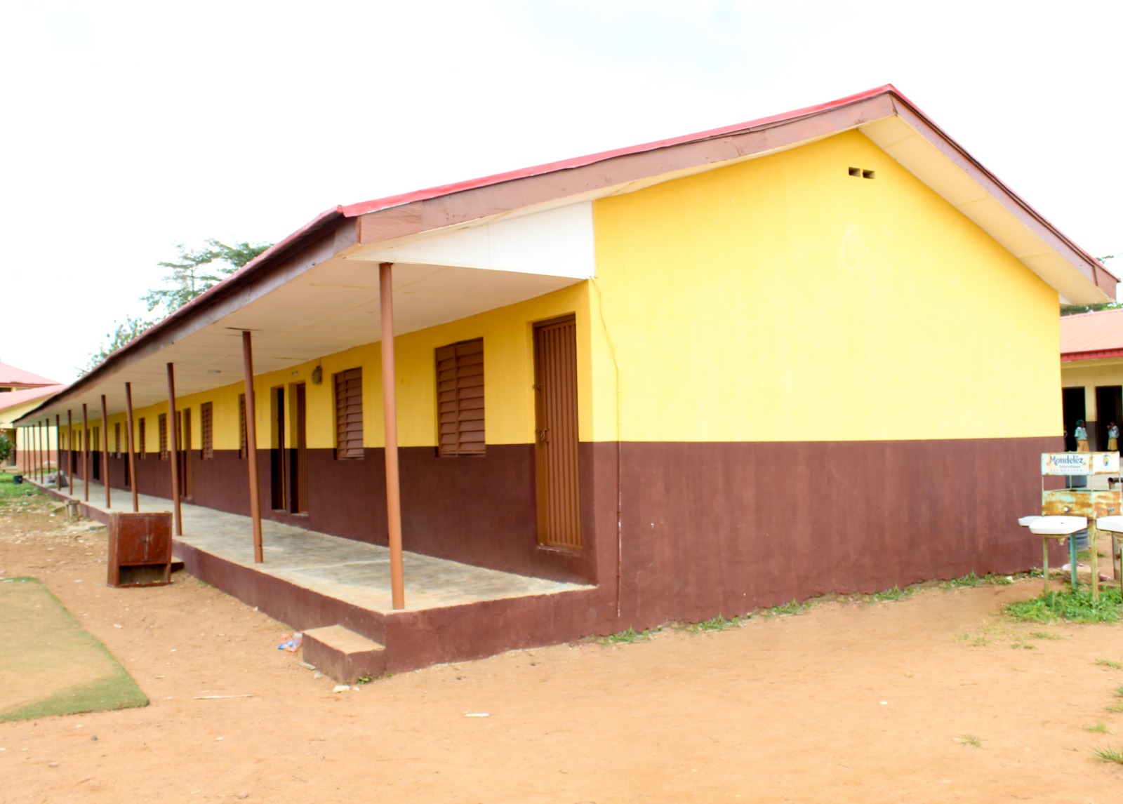 ojodu-lcda-completes-rehabilitation-of-classrooms-at-estate-primary-school-ogba.jpg