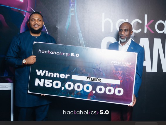 wema-bank-awards-n145m-to-seven-outstanding-hackaholics-5-0-innovators.jpg