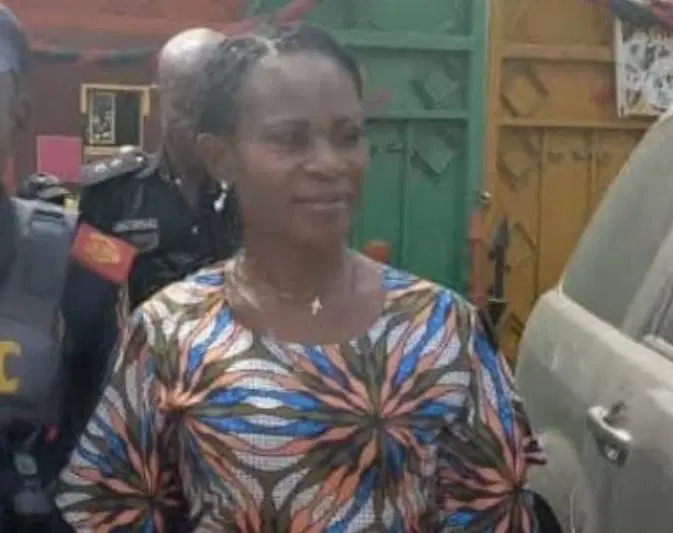 just-in-lagos-teacher-who-assaulted-3-yr-old-old-pupil-in-viral-video-remanded.jpg