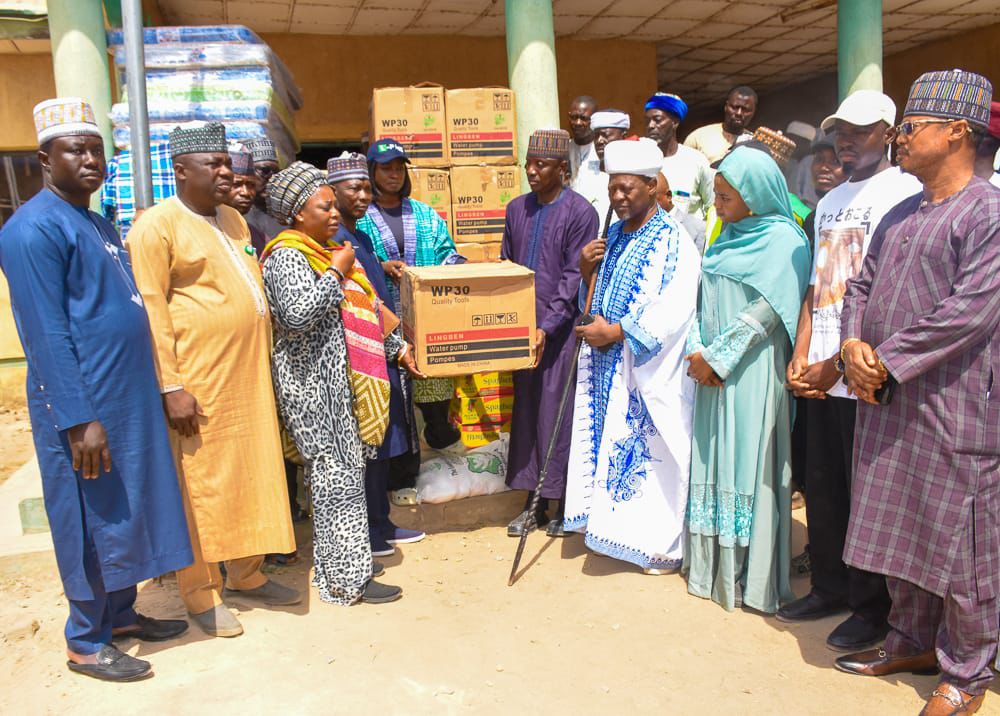 kwara-delegation-visits-shonga-begins-probe-of-rice-plantation-flooding.jpg