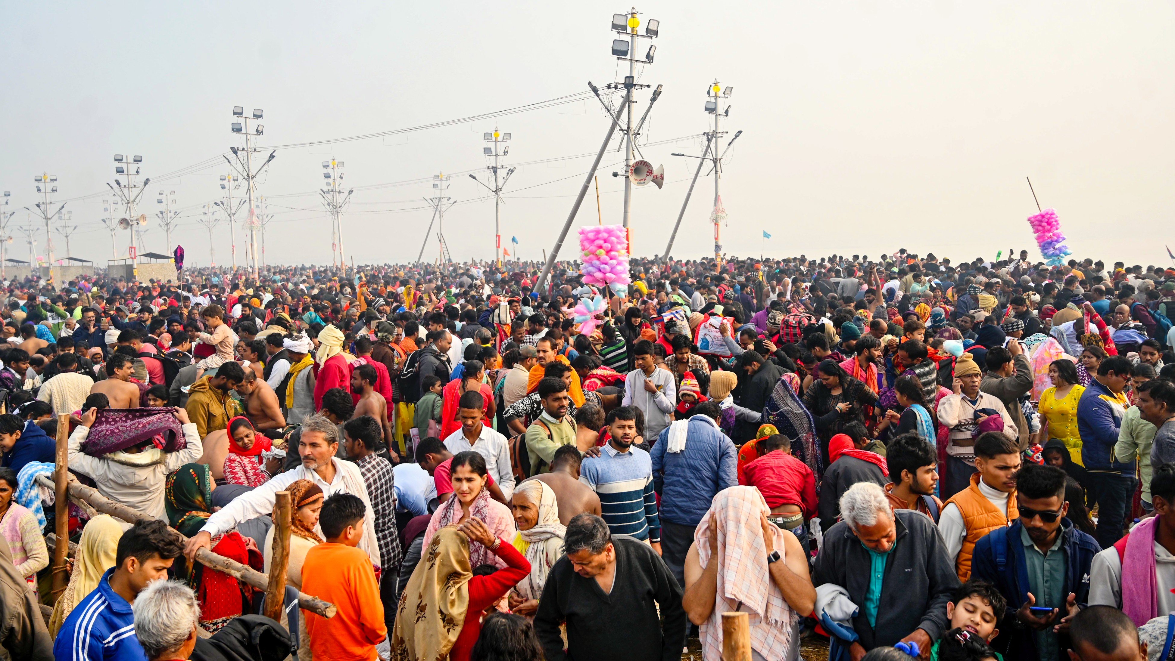 sudden-surge-of-devotees-led-to-stampede-eyewitnesses-recount-chaos-at-maha-kumbh.jpg