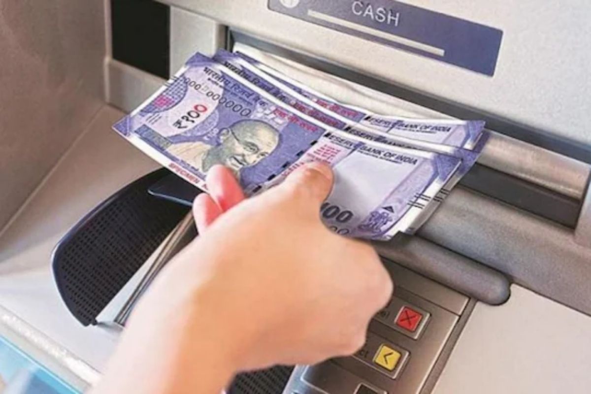 atm-withdrawal-fee-to-increase-customers-may-face-higher-charges-after-5-transactions.jpg