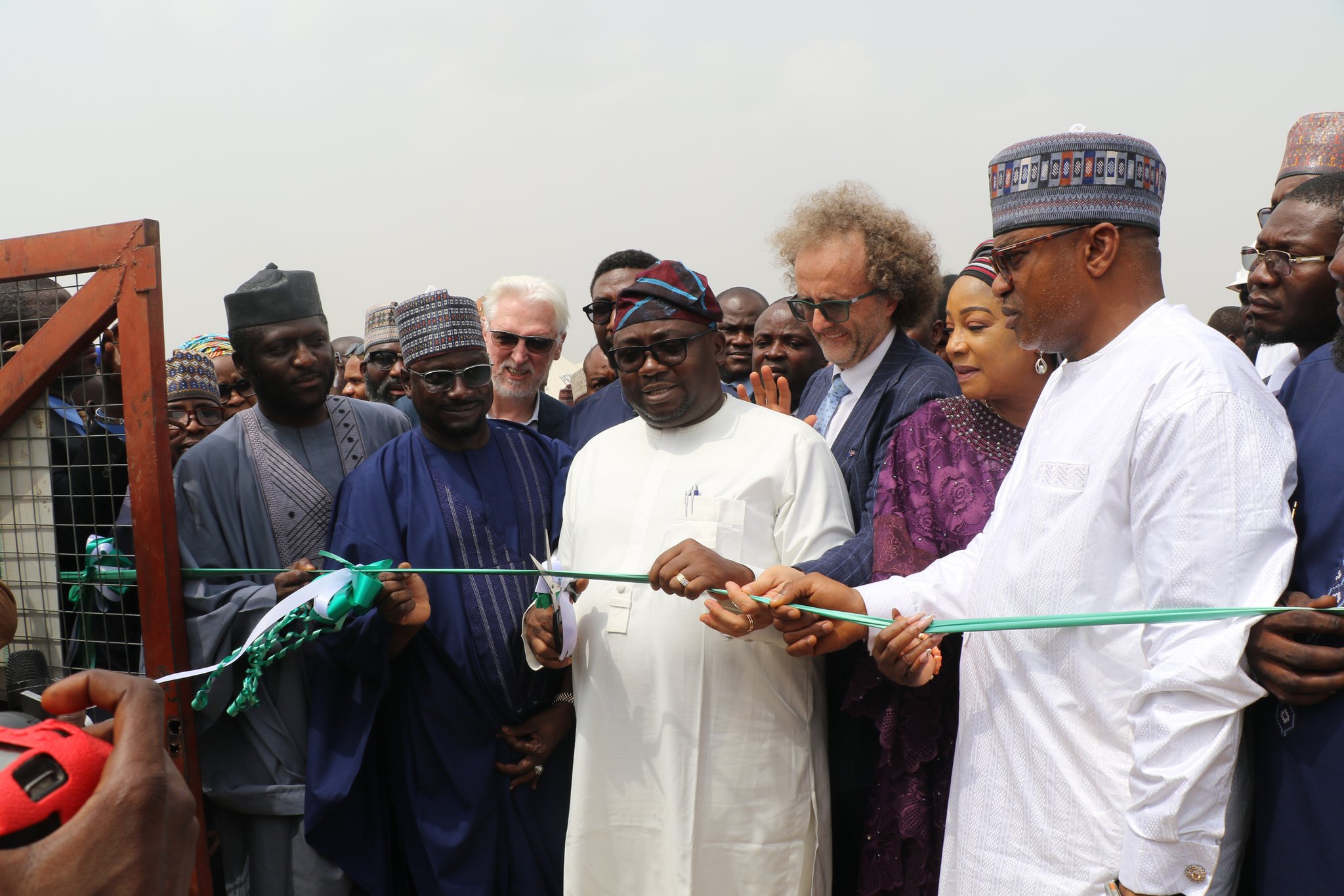 fg-unveils-990kw-mini-grid-in-niger-to-power-3900-households.jpg