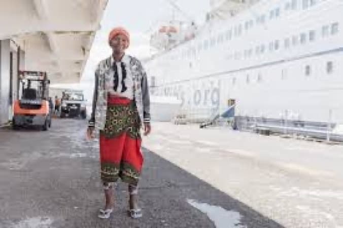 mothers-tumor-removed-through-a-chance-encounter-with-mercy-ships.jpg