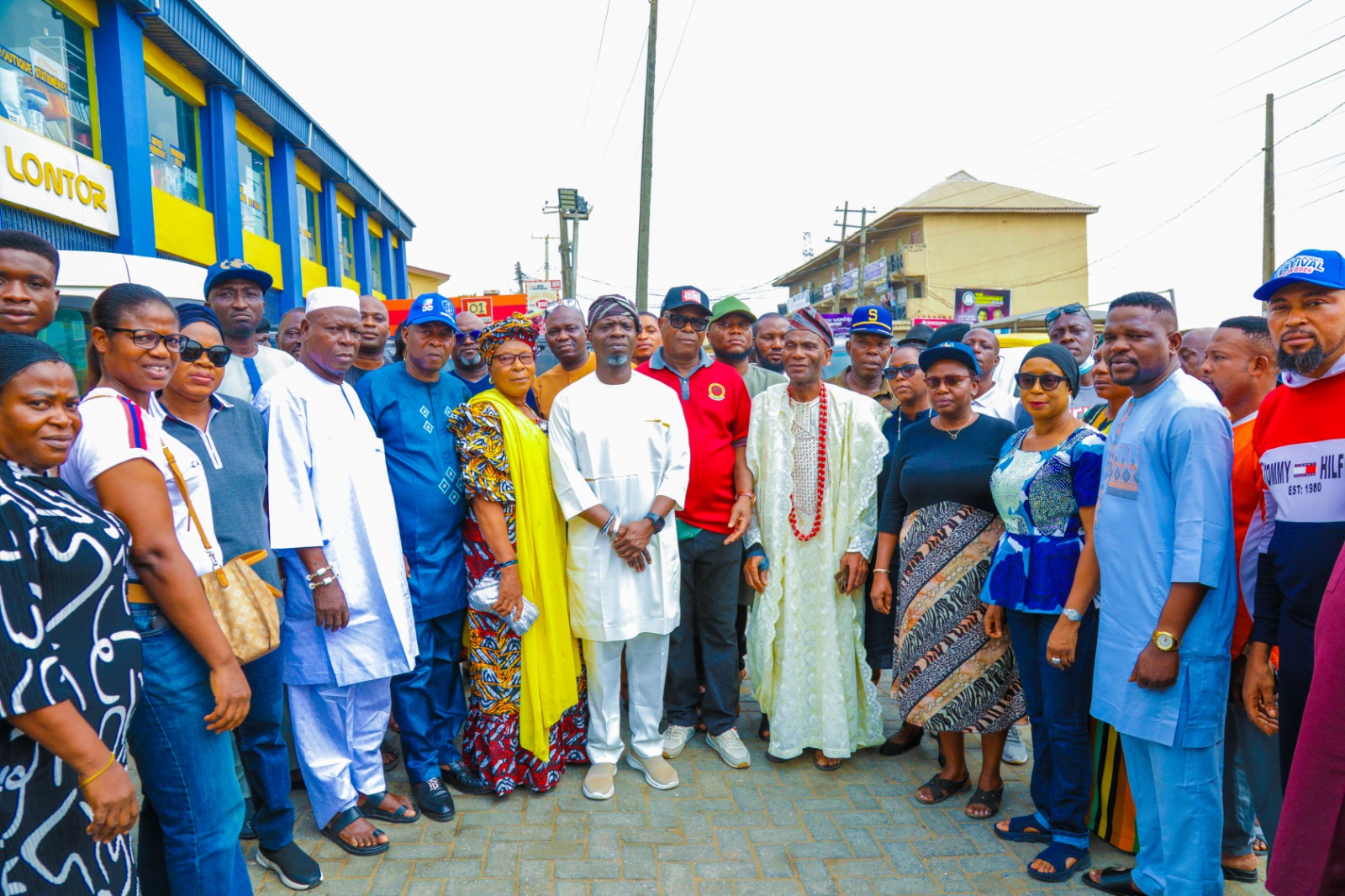 ojodu-lcda-chairman-hon-segun-odunmbaku-leads-boundary-inspection-with-lagos-state-officials.jpg