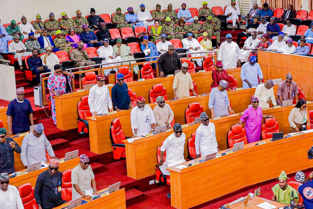 re-alleged-defection-of-27-lagos-assembly-members-to-labour-party.jpg