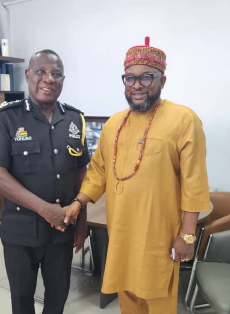 akaraka-lll-of-ihitteaforukwu-eze-o-d-nwandu-congratulates-ghanas-new-inspector-general-of-police.jpg