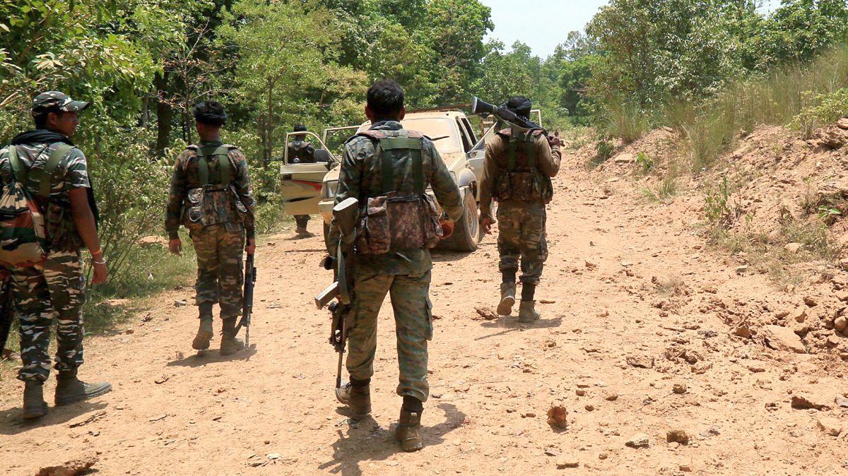 at-least-30-naxalites-cop-killed-in-2-encounters-in-chhattisgarh.jpg