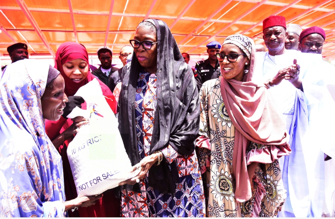 dangote-flags-off-2025-n16bn-national-food-intervention-programme.jpg