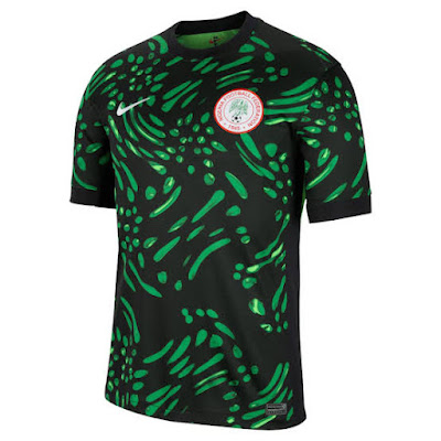 free-super-eagles-jersey-for-nigerian-fans-at-the-stadium-nigeria-vs-zambabwe-world-cup-qualifier-in-uyo-this-tuesday-1.jpg