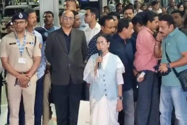 mamata-banerjee-departs-for-london-after-flight-delay-assures-constant-communication.jpg