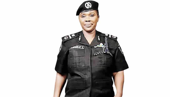 unmarried-police-officers-can-now-get-pregnant-without-facing-dismissal.jpg